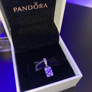 Pandora Luminous Ice Pendant (Silver)